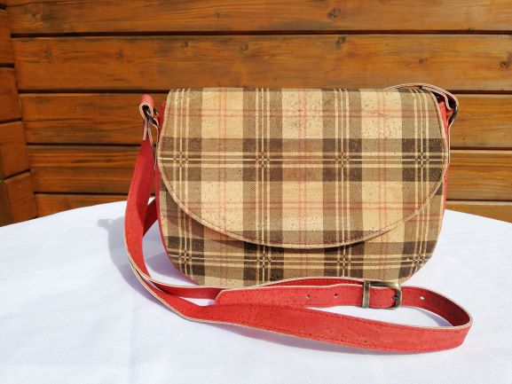 Sadie Cork Saddlebag Red front